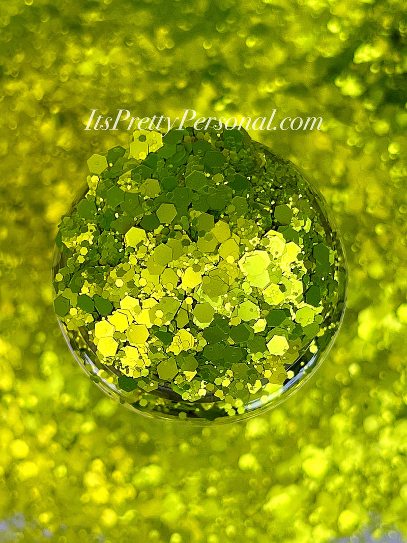 "Bright Pistachio XL”-POSH Green XL