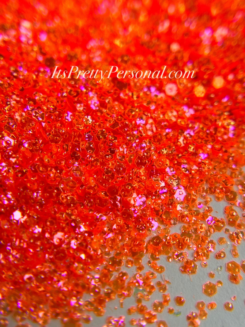 TEXTURED “Born To Stand Out” - SCHMedium Cut Illumination Collection